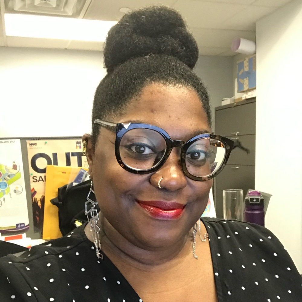 Meet your Posher, Adjoa